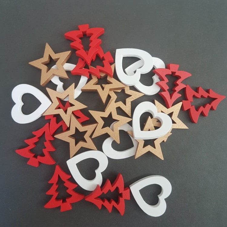 drewienka białe serca, czerwone choinki, złote gwiazdki puste.jpg