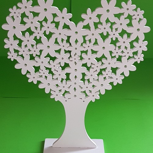 drzewko w kształcie serca.jpg