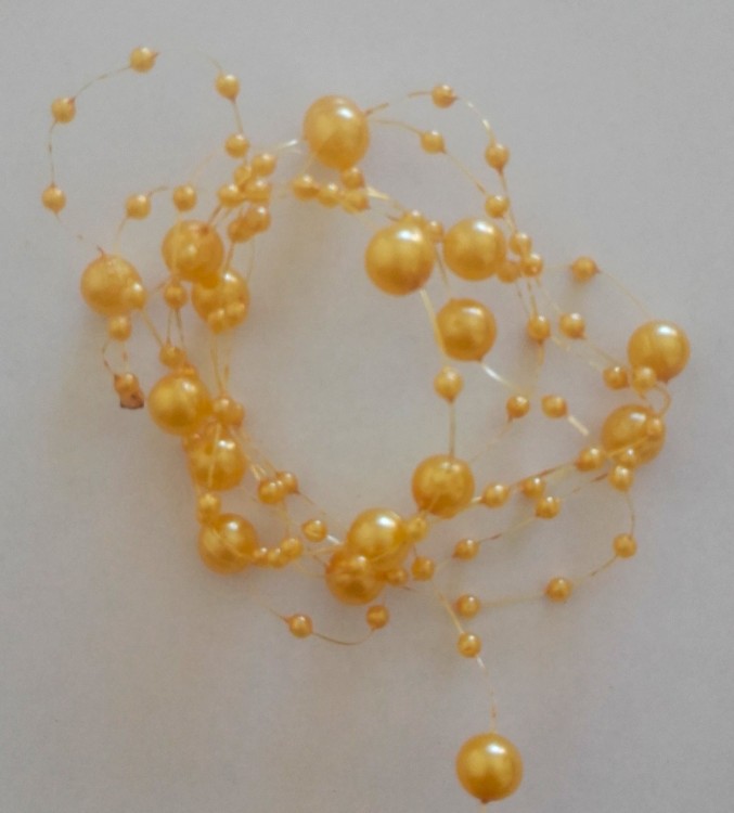 girlanda perłowa, perły na żyłce miodowa 1m.jpg