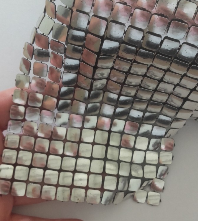 taśma dżetowa, dżety srebrne błyszczące 10cm 1m.jpg - 01