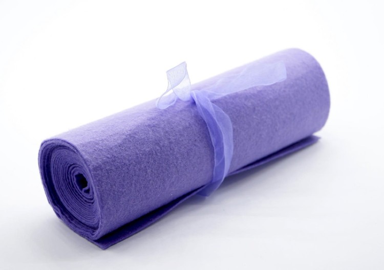 filc fioletowy na rolce w rolce do cięcia, do dekoracji