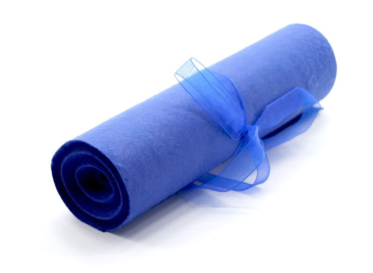 filc na rolce szafirowy, chabrowy, niebieski ciemny, do cięcia, klejenia, szycia, dekoracja